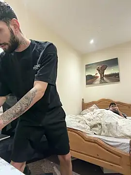 Snapshot of mixedcouplee69 chatting on 20, 12, 2025 mixedcouplee69 online show from 20, 12, 2025