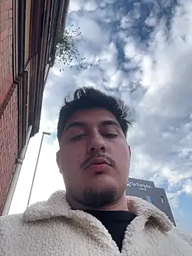 Snapshot of mixedcouplee69 chatting on 27, 4, 2026 mixedcouplee69 online show from 27, 4, 2026