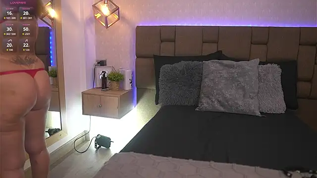 Snapshot of Julieth_Rojas chatting on 14, 4, 2026 Julieth Rojas online show from 14, 4, 2026