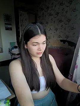 Snapshot of Albi_Glow chatting on 16, 9, 2025 Albi Glow online show from 16, 9, 2025