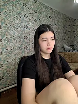 Snapshot of Albi_Glow chatting on 25, 9, 2025 Albi Glow online show from 25, 9, 2025