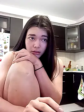 Snapshot of Albi_Glow chatting on 17, 12, 2025 Albi Glow online show from 17, 12, 2025