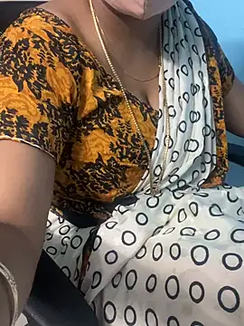 Snapshot of monal_95 chatting on 6, 2, 2026 monal 95 online show from 6, 2, 2026