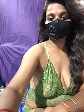 Snapshot of cutie_pei002 chatting on 18, 9, 2025 cutie pei002 online show from 18, 9, 2025