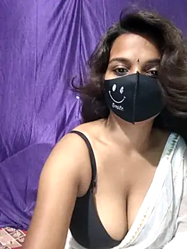 Snapshot of cutie_pei002 chatting on 31, 10, 2025 cutie pei002 online show from 31, 10, 2025