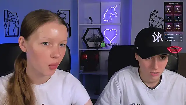 Snapshot of khloebeauty chatting on 6, 10, 2025 khloebeauty online show from 6, 10, 2025