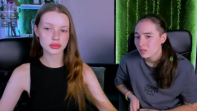 Snapshot of khloebeauty chatting on 6, 7, 2026 khloebeauty online show from 6, 7, 2026