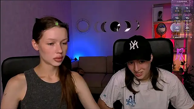 Snapshot of khloebeauty chatting on 9, 7, 2026 khloebeauty online show from 9, 7, 2026