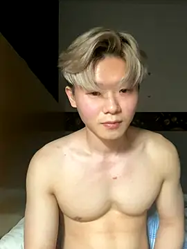 Snapshot of zachlee_69 chatting on 11, 11, 2025 zachlee 69 online show from 11, 11, 2025