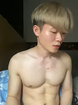 Snapshot of zachlee_69 chatting on 12, 11, 2025 zachlee 69 online show from 12, 11, 2025