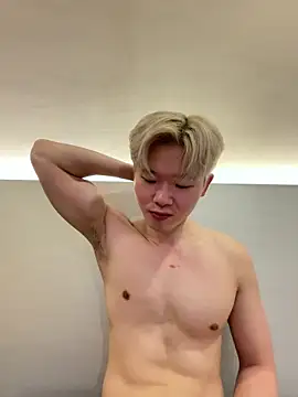 Snapshot of zachlee_69 chatting on 28, 2, 2026 zachlee 69 online show from 28, 2, 2026