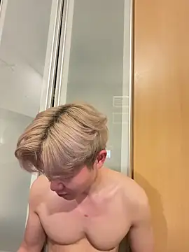 Snapshot of zachlee_69 chatting on 19, 3, 2026 zachlee 69 online show from 19, 3, 2026