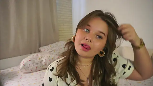 Anna Nicol online show from 22, 9, 2025