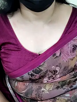 Snapshot of Devikha27 chatting on 27, 4, 2026 Devikha27 online show from 27, 4, 2026