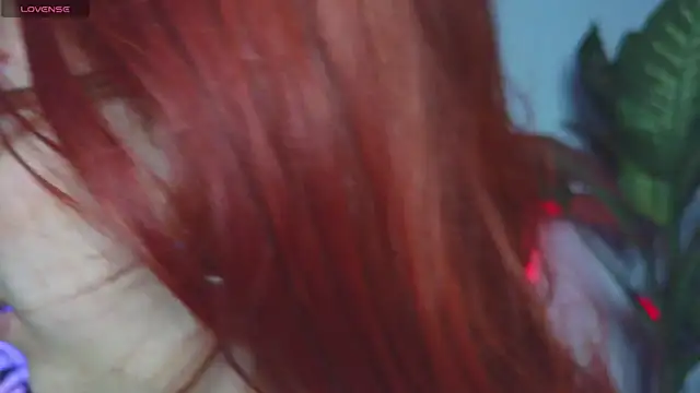 bri von dhara   online show from 12, 11, 2025