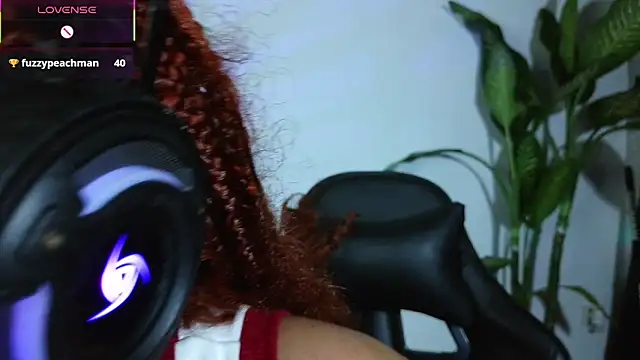 Snapshot of bri_von_dhara__ chatting on 5, 4, 2026 bri von dhara online show from 5, 4, 2026