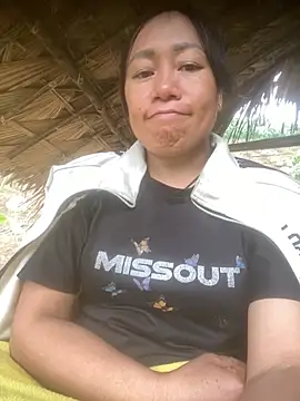 Snapshot of Dunmii chatting on 2, 5, 2026 Dunmii online show from 2, 5, 2026