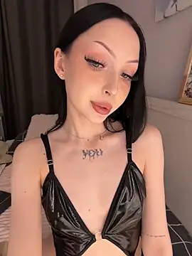 Lina Thornton  online show from 16, 4, 2026