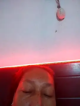 Naomi-Mature online show from 4, 3, 2026