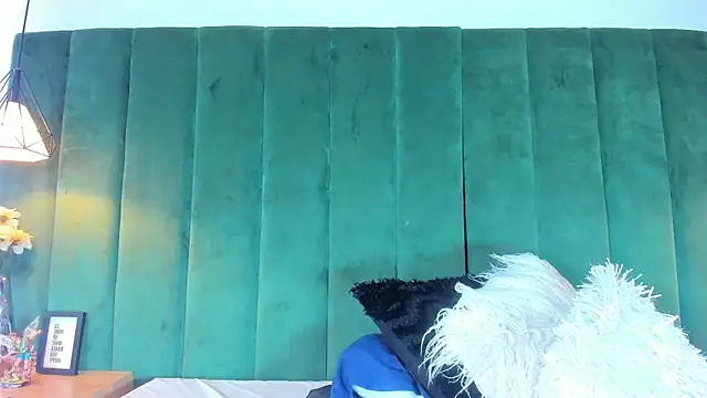 kittyy milk 001 online show from 28, 9, 2025