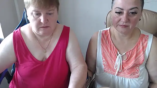 Snapshot of Bertie_Adeline chatting on 20, 9, 2025 Bertie Adeline online show from 20, 9, 2025
