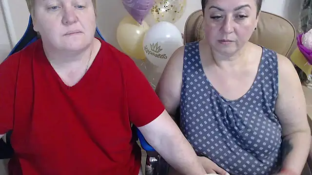 Snapshot of Bertie_Adeline chatting on 18, 10, 2025 Bertie Adeline online show from 18, 10, 2025
