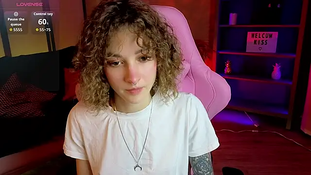 Snapshot of __grace__ chatting on 7, 11, 2025 grace online show from 7, 11, 2025