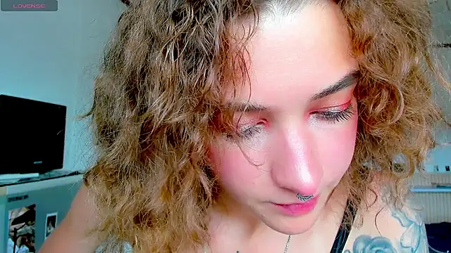 Snapshot of __grace__ chatting on 20, 11, 2025 grace online show from 20, 11, 2025