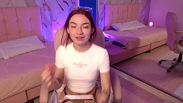 Snapshot of Red_kytty6 chatting on 3, 2, 2026 Red kytty6 online show from 3, 2, 2026