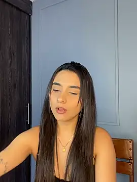 Snapshot of Zafira_Montiel chatting on 8, 1, 2026 Zafira Montiel online show from 8, 1, 2026