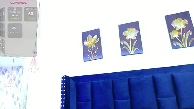 Snapshot of mamaneedsfun chatting on 13, 10, 2025 mamaneedsfun online show from 13, 10, 2025