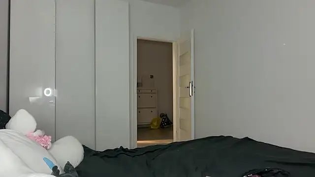 Snapshot of FluffySlutt chatting on 9, 10, 2025 FluffySlutt online show from 9, 10, 2025