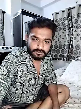 Snapshot of avi007p chatting on 8, 3, 2026 avi007p online show from 8, 3, 2026