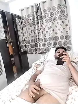 Snapshot of avi007p chatting on 16, 3, 2026 avi007p online show from 16, 3, 2026