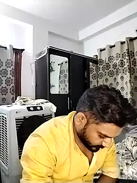 Snapshot of avi007p chatting on 3, 4, 2026 avi007p online show from 3, 4, 2026