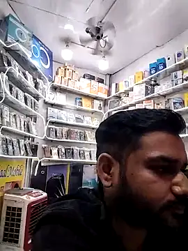 Snapshot of avi007p chatting on 4, 4, 2026 avi007p online show from 4, 4, 2026