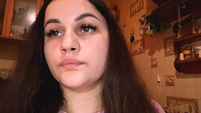 DierdreCousineau online show from 23, 11, 2025