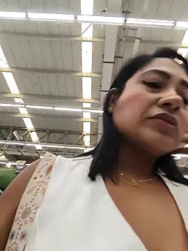 julieta evanns1 online show from 3, 10, 2025