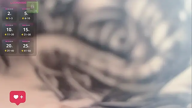 Snapshot of lingzi9333 chatting on 2, 10, 2025 lingzi9333 online show from 2, 10, 2025