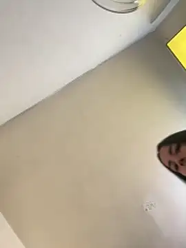 Snapshot of skullvalu chatting on 27, 3, 2026 skullvalu online show from 27, 3, 2026