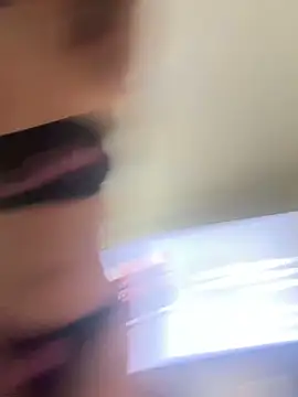 Snapshot of skullvalu chatting on 15, 4, 2026 skullvalu online show from 15, 4, 2026