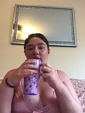 Imogenbabyyy online show from 13, 5, 2026