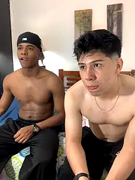 Snapshot of DEMOND_333 chatting on 23, 10, 2025 DEMOND 333 online show from 23, 10, 2025