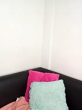 LoanaSantos online show from 26, 10, 2025