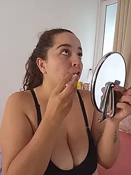 LoanaSantos online show from 5, 8, 2026