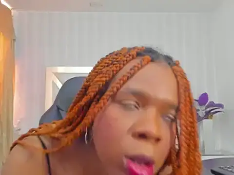 LicyEvans1 online show from 28, 10, 2025