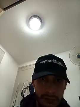 Snapshot of Juandavidbolivar chatting on 8, 11, 2025 Juandavidbolivar online show from 8, 11, 2025