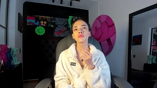 miIa bratz online show from 17, 4, 2026