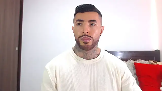 andrea de lucaa online show from 17, 2, 2026