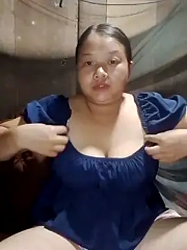 Snapshot of girl-babi chatting on 15, 10, 2025 girl-babi online show from 15, 10, 2025
